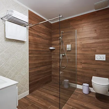 Rustyfox Remetske Hamre